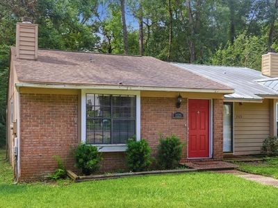 2125 Victory Garden Ln