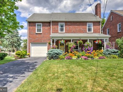 67 N Kinzer Ave