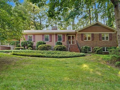 5405 Parkwood Dr