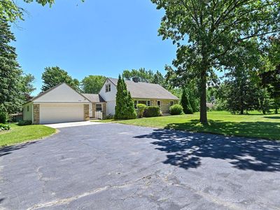 W156N8008 Pilgrim ROAD
