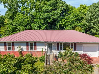 2414 Howell St SE