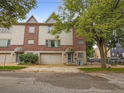 805 E Pearson STREET #1