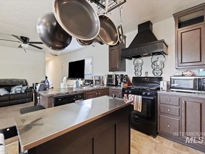 424 W Cherry Ln TRAILER 94