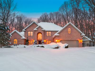 6480 Breezy Point Ln