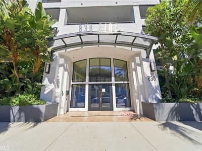 838 Pine Ave