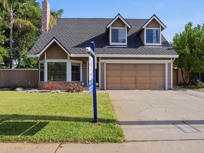 2533 Merle Ave