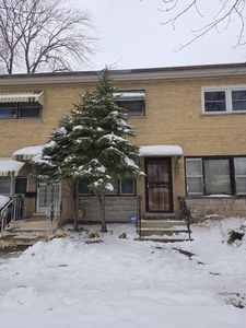 934 E 84th Pl APT B