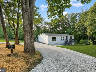 76 Laurel Dr