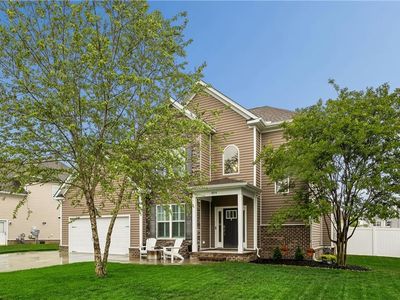 804 Evelyn Way