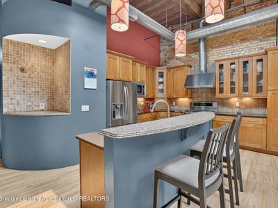 214 S Washington Sq Unit 4