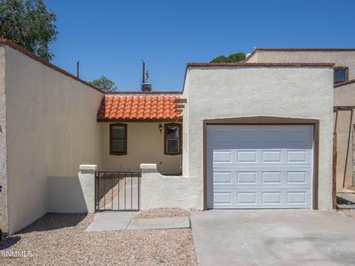 1352 S Esperanza St