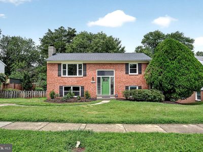 4016 Mapleton Dr
