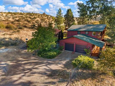 2466 Highway 95