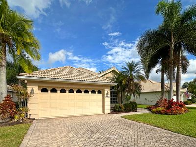 788 SW Saint Croix Cove