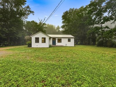 383 Huntington Rd