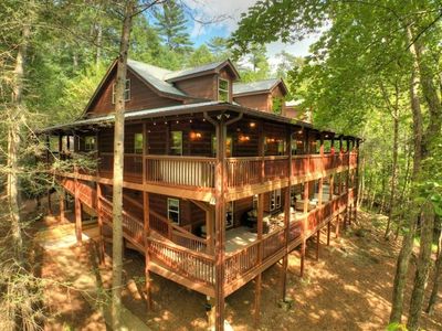 390 Twin Creeks Rd