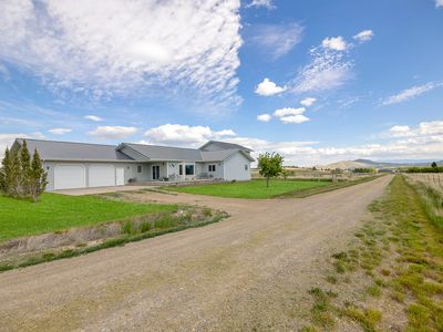 6907 Bucking Horse Ln