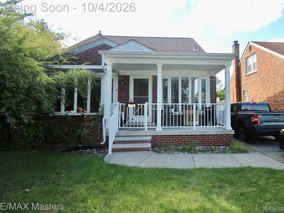 8148 Buckingham Ave