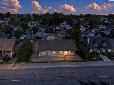 719-723 W Clark St