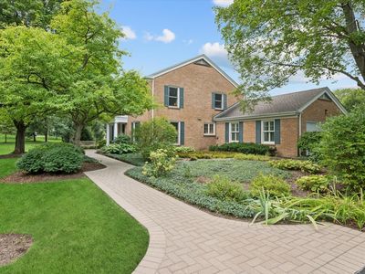 106 Carriage Rd