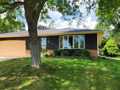 7607 South Clement AVENUE