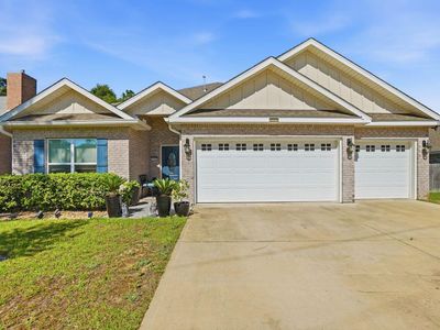 1102 Shoal River Dr