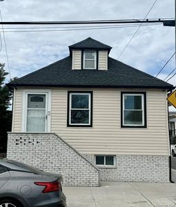 1601 Cross Bay Boulevard