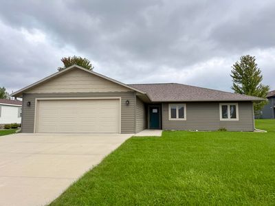 810 Lakeview Dr