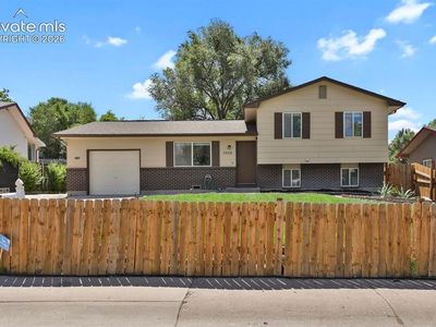 1019 De La Vista Ln
