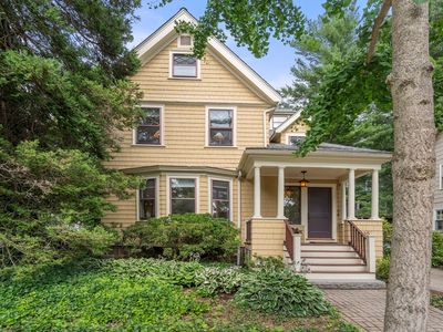 35 Prince St