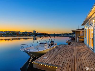 3258 Portage Bay Place E