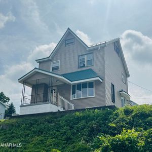 5017 Highland Park Ave