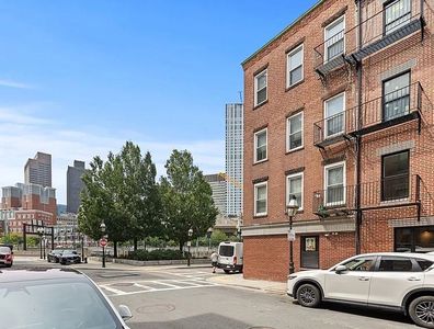 82 Endicott St APT 3