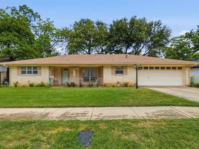 809 Donna Dr
