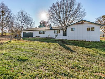 885 Mountain View Dr