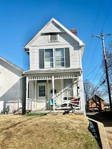 81 S Hickory St