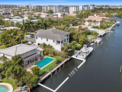 1027 Lewis Cove