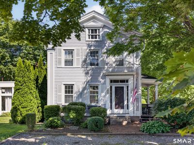 9 Broadway Avenue