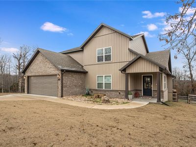 3 McCoy Cir