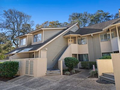 305 Myrtlewood Ct. #18-G