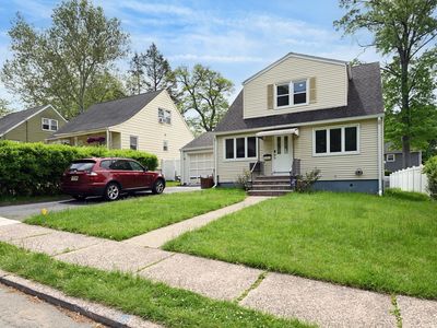 28 Livingston Pl