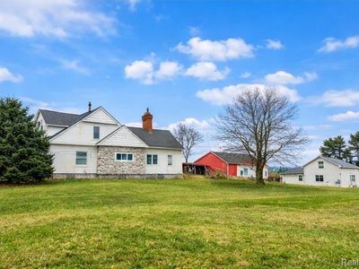 3160 E Sanilac