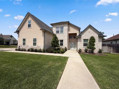 40406 Mostyn Dr
