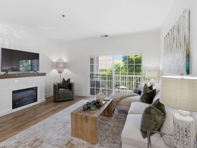 7003 Lenox Village Dr APT B9