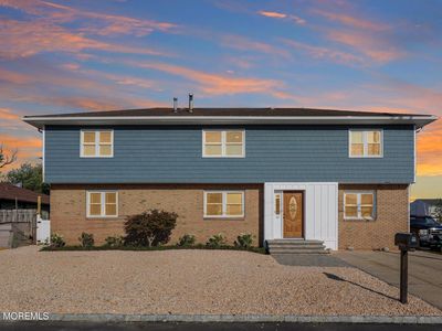 19 Acapulco Drive