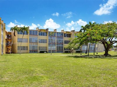 1551 NE Miami Gardens Dr APT 322