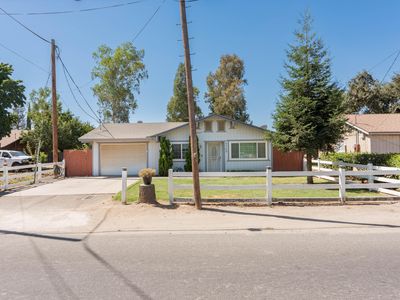 Property at 6569 De Woody Street, Laton, CA