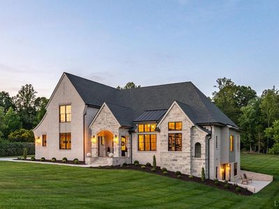 111 Waterton Dr