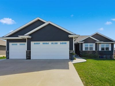 Property at 2787 Creekview Trl, Palo, IA