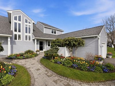 44 Fairway Dr